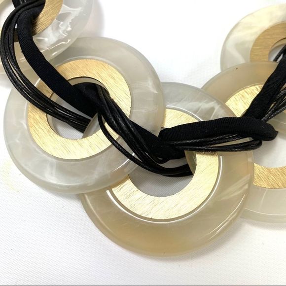 Large statement necklace discs ivory, gold & black - Picture 9 of 13